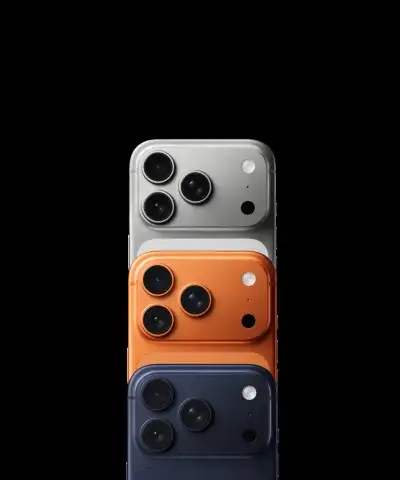 Оновлена палітра титанових кольорів iPhone 17 Pro: елегантний Silver, розкішний Cosmic Orange та преміальний Deep Blue