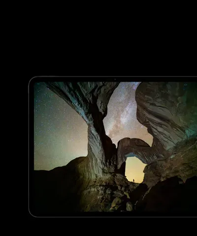 Крупний план екрана Apple iPad Pro M5. Демонстрація бездоганної передачі кольорів, високої контрастності та глибоких відтінків передового Ultra Retina XDR дисплея