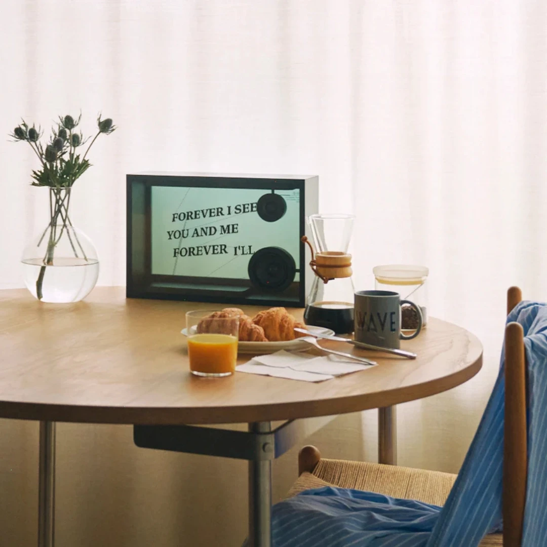 Акустична система Cotodama Speaker Box night black вид на столі