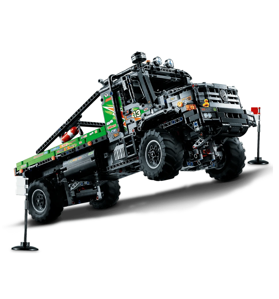 Фото зібрного коструктора з ліва