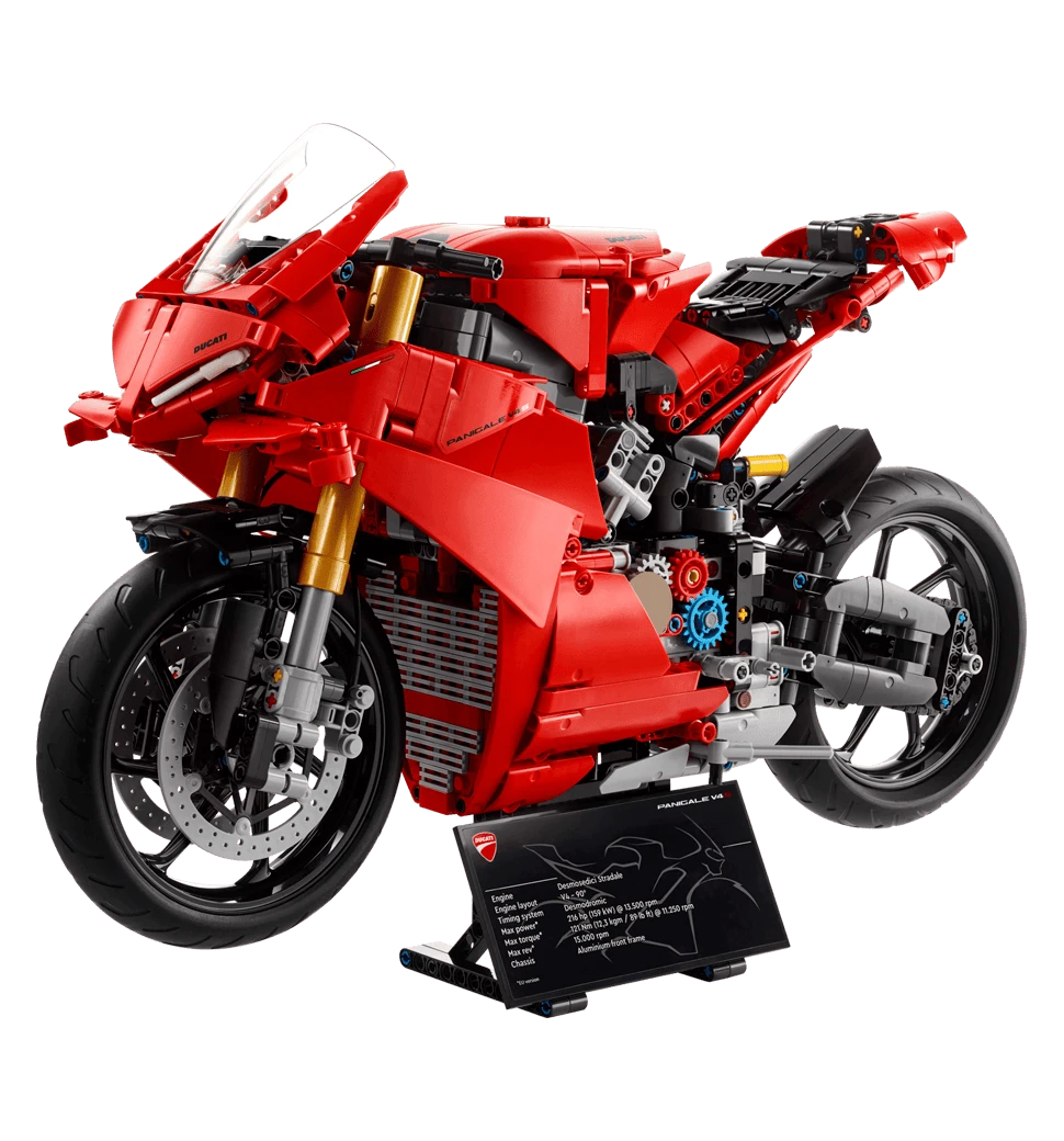 Фото зібраної моделі з близька