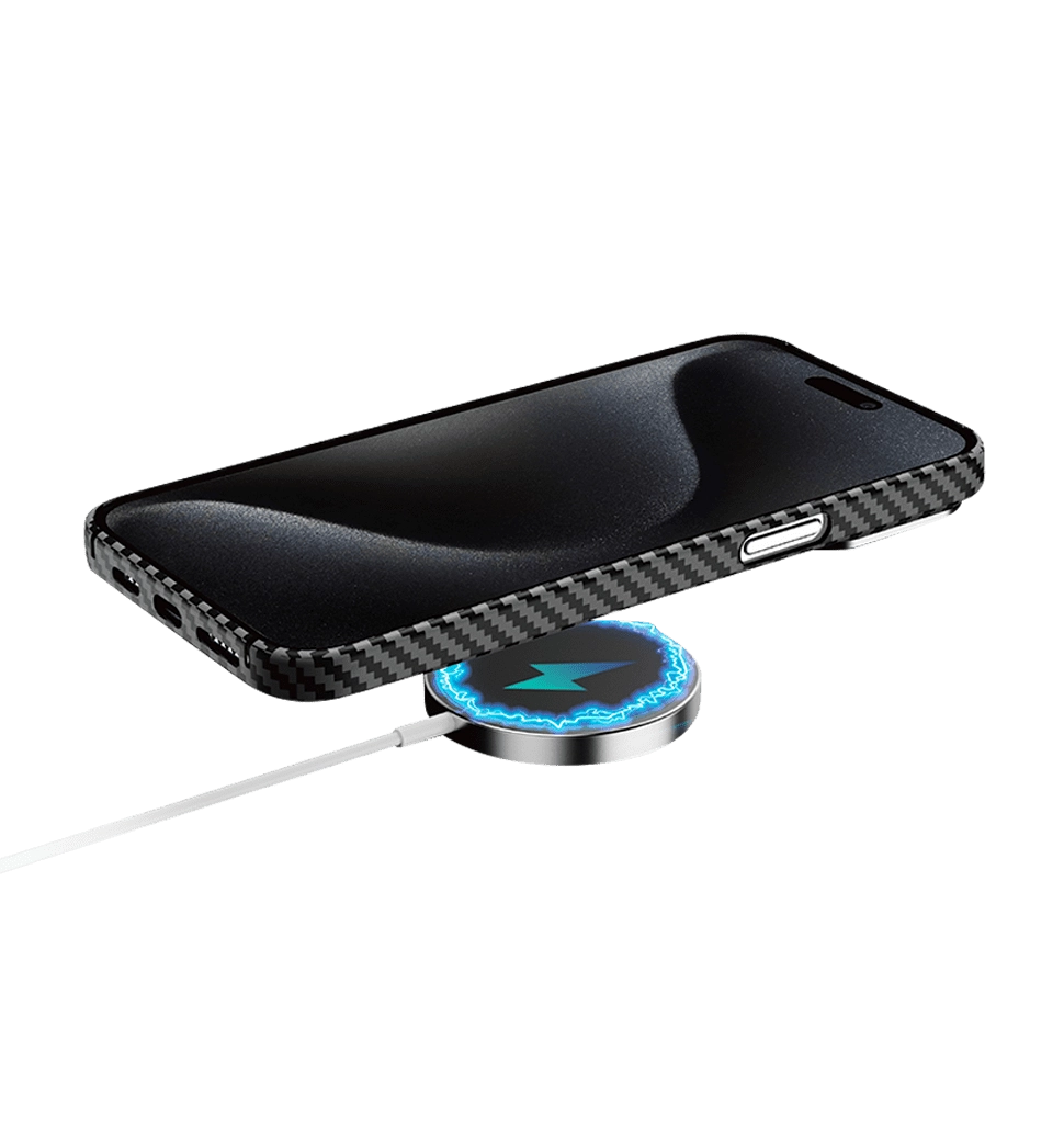 Чохол Keephone Kevilar 100% Aramid Fiber MagSafe Case for 15 Pro Black (KPKVLM15PBK) - фото чохла із зарядним пристроєм