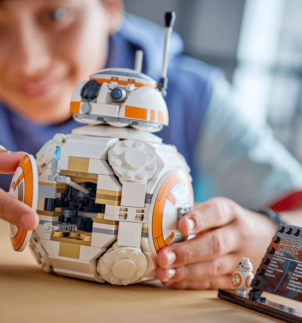 Конструктор LEGO Star Wars Дроїд-астромеханік BB-8 демонстрація