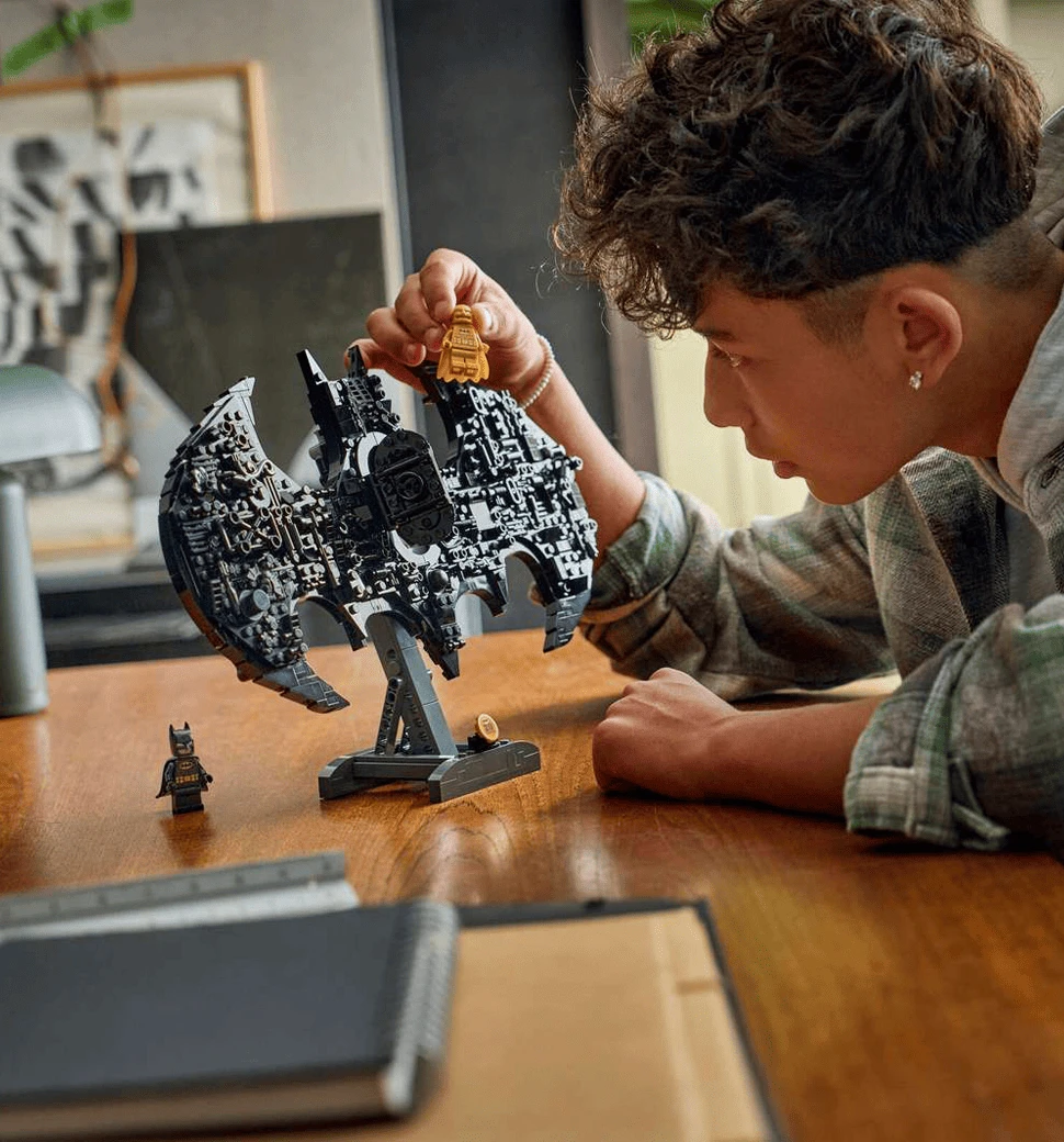 Конструктор LEGO Super Heroes Логотип Бетмена демонстрація