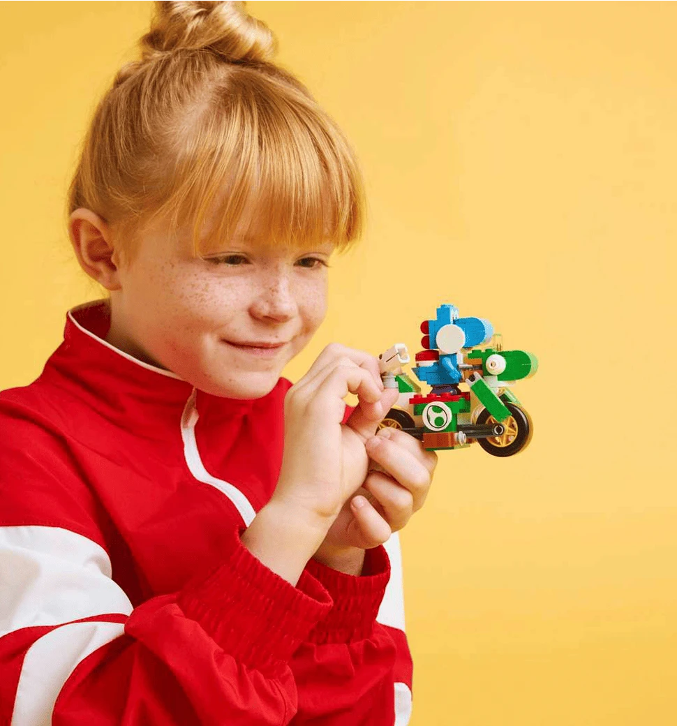 Конструктор LEGO Super Mario Mario Kart – Yoshi Bike демонстрація