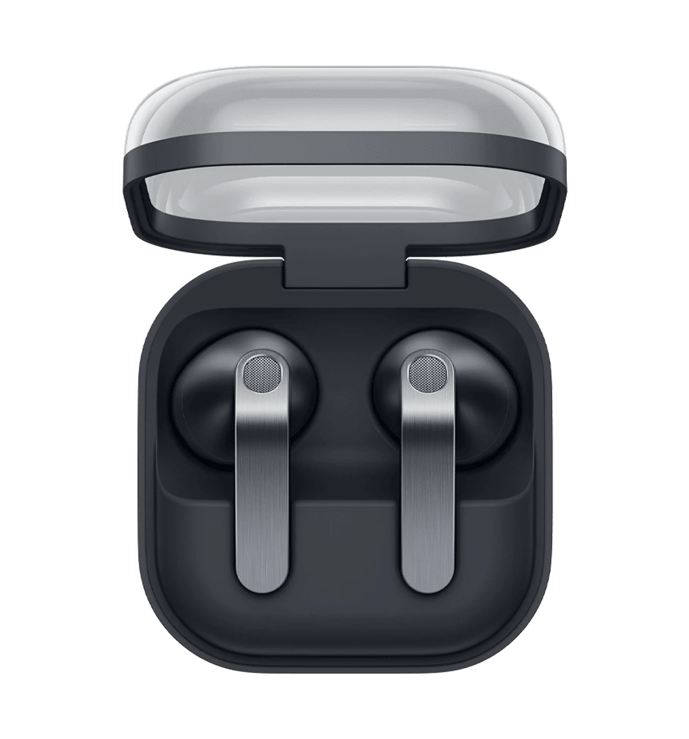 Навушники Samsung Galaxy Buds4 Black (SM-R540NZKASEK) вид кейсу із відкритим кейсом