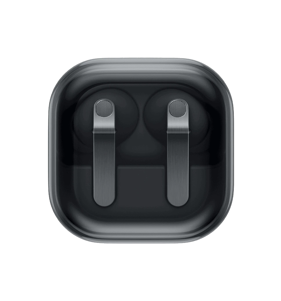 Навушники Samsung Galaxy Buds4 Pro Black (SM-R640NZKASEK) вид зверху із закритим кейсом