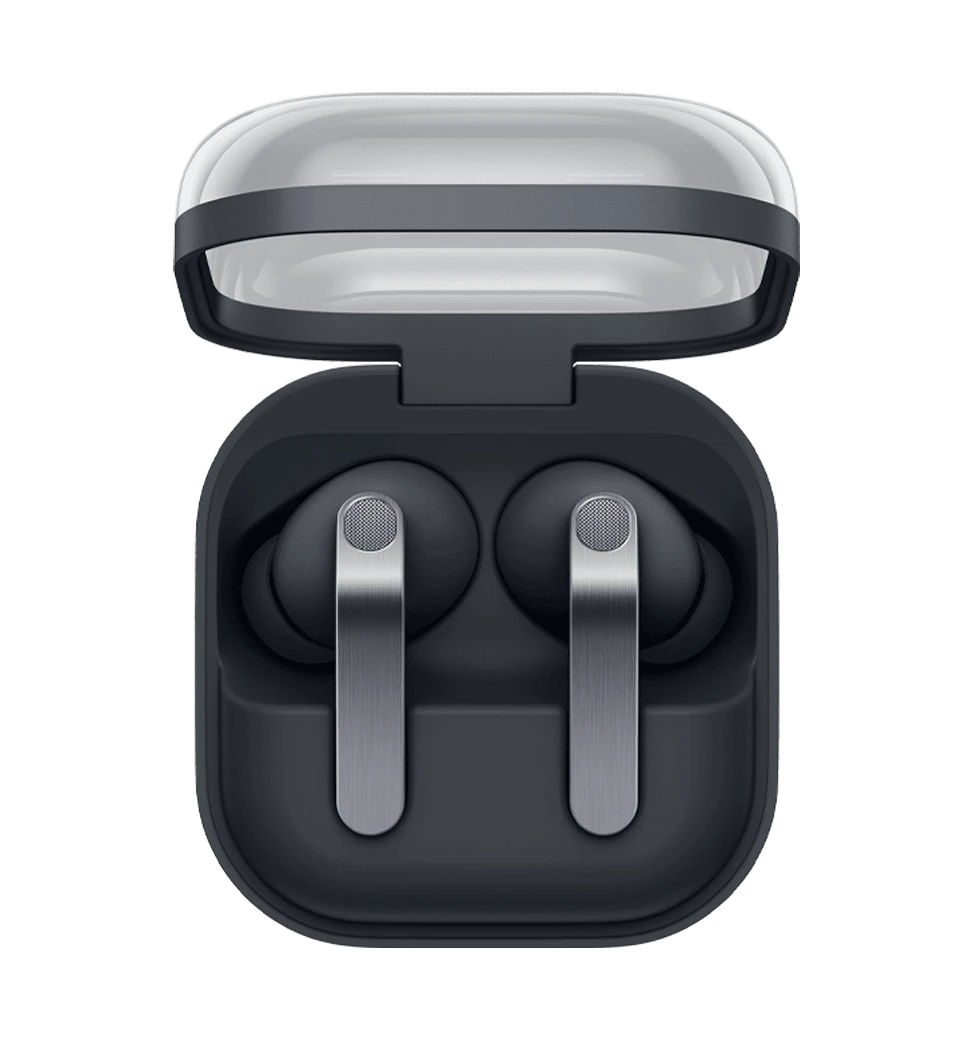 Навушники Samsung Galaxy Buds4 Pro Black (SM-R640NZKASEK) вид зверху з відкритим кейсом