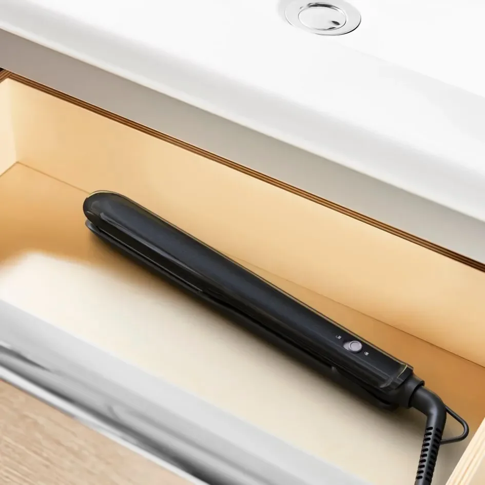 Випрямляч для волосся Rowenta SF3320F0 вид зберігання